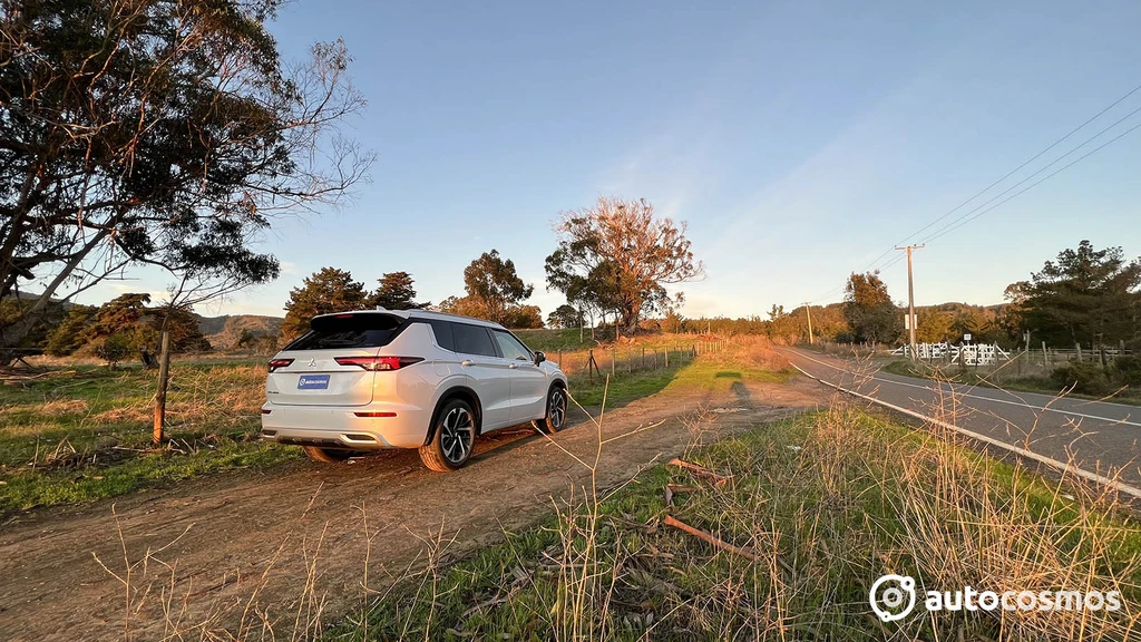 Mitsubishi Outlander 2025