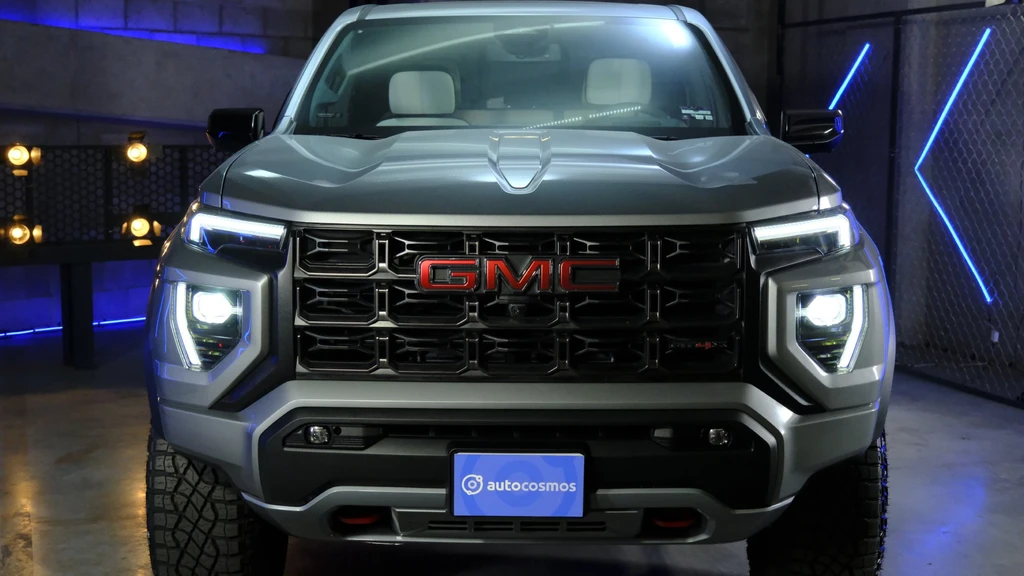 GMC Canyon AT4X 2026