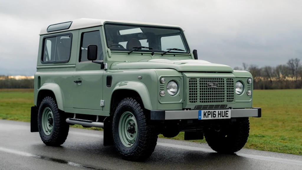 Land Rover Defender Heritage Edition