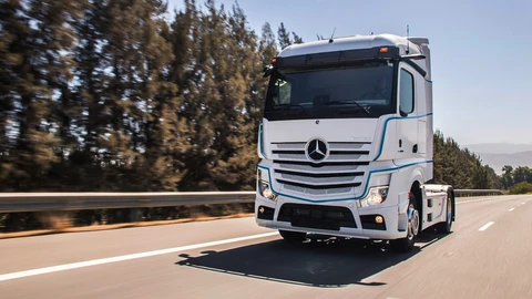 Mercedes-Benz Actros 2022