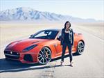 Michelle Rodríguez conduce el Jaguar F-Type SVR 