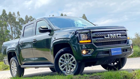 JMC Grand Avenue prueba de manejo en Colombia