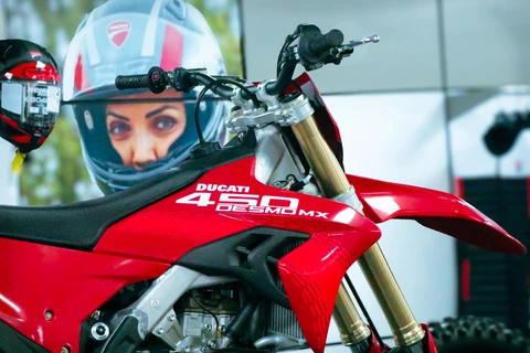 Ducati Desmo450 MX