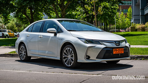 Test Drive Toyota Corolla Hybrid 2021