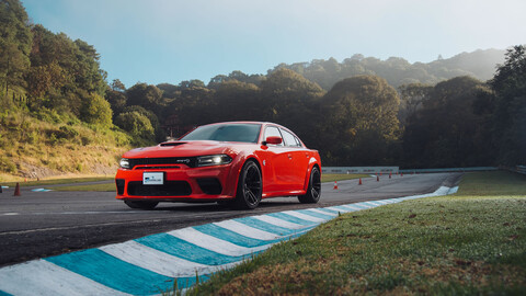 Dodge Charger SRT Hellcat Widebody a prueba