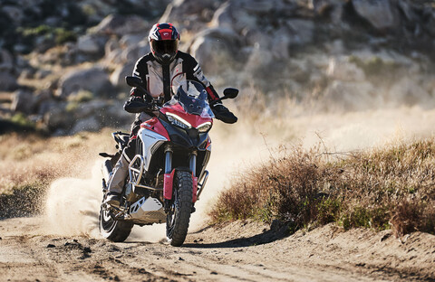 DUCATI Multistrada V4