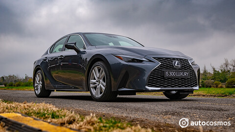 Lexus IS 300 2022 - Lanzamiento en Chile