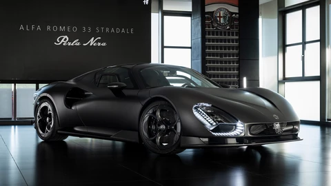 Alfa Romeo 33 Stradale Perla Nera