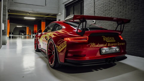 Porsche 911 GT3 RS inspirado en el Rayo McQueen