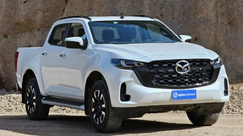 Test drive Mazda BT-50 2025