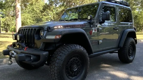 Crean un Jeep Wrangler con el V8 Hellcat de 80