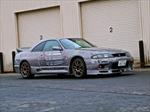 Nissan GT-R R33 tatuado