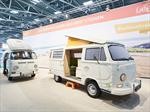 Volkswagen Combi T2 hecha con bloques de Lego