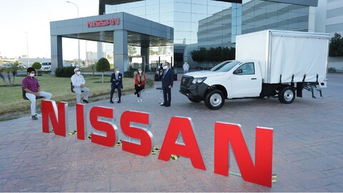 Nissan NP300 se convierte en salón de clases