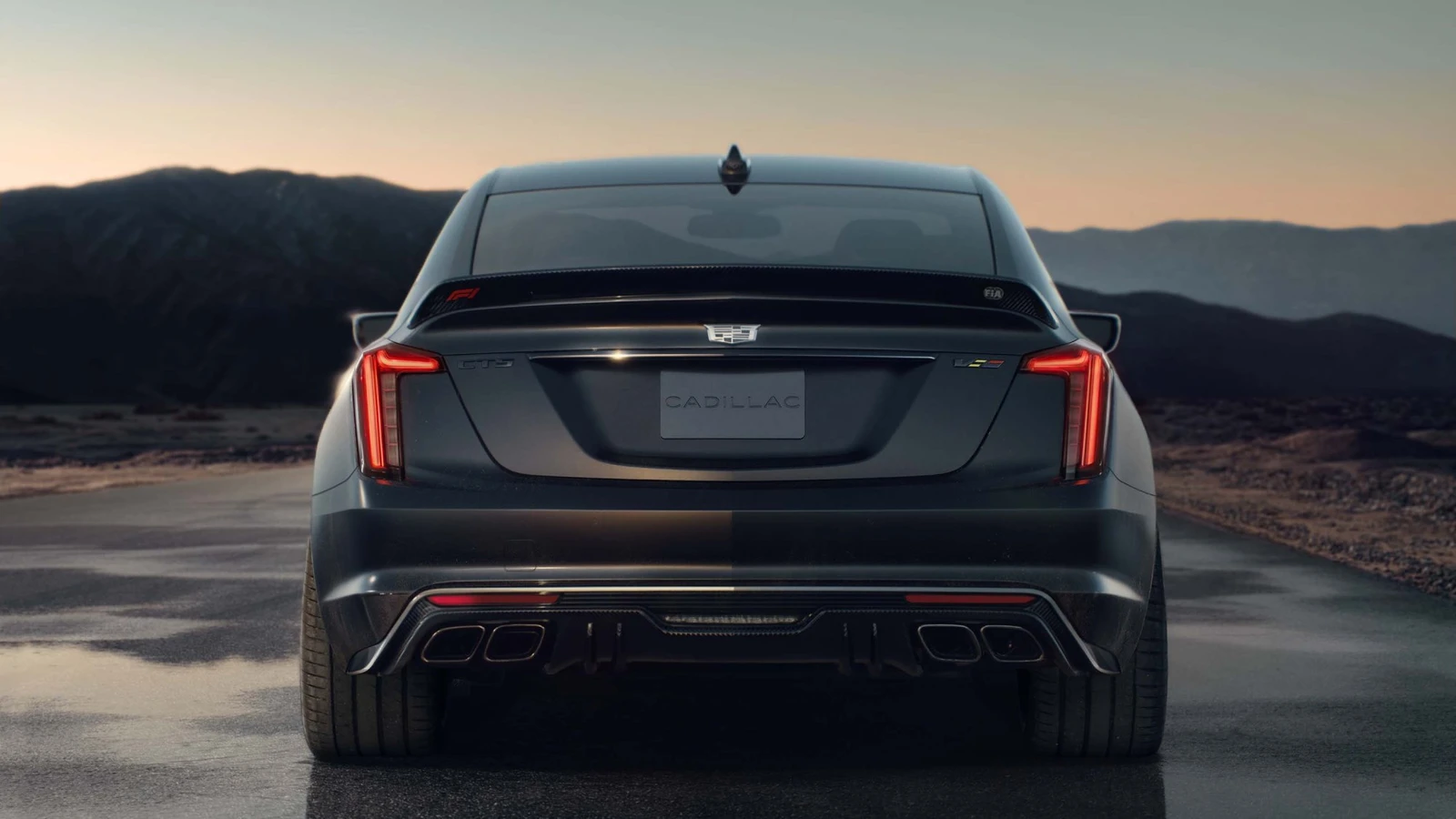 Cadillac CT5-V Blackwing F1, una edici뿯½n que lleva al l뿯½mite a este sed뿯½n deportivo