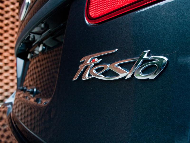 Ford Fiesta Sedán 2011
