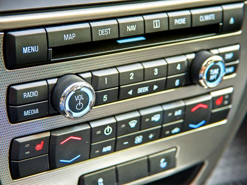 Ford Fusion Hybrid 2011