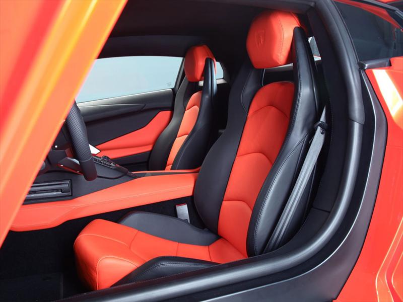 Lamborghini Aventador LP700-4