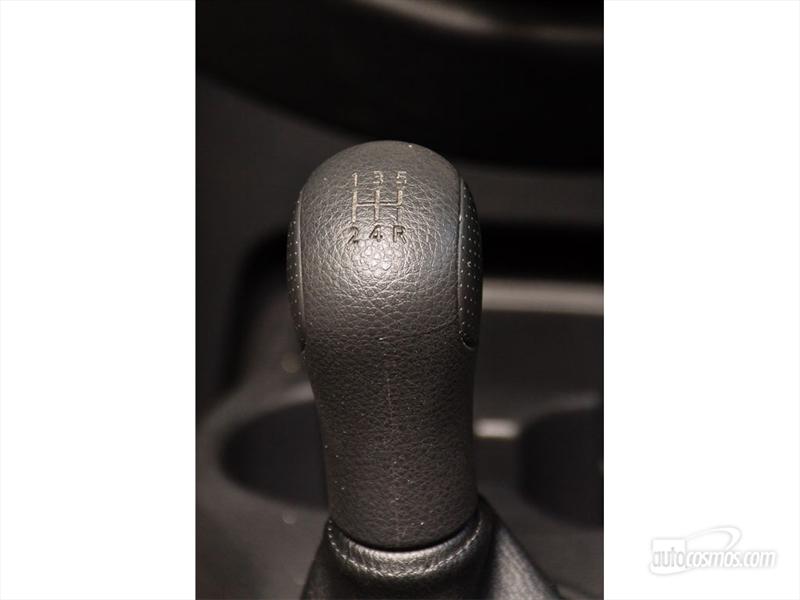 Nissan March 2011 prueba