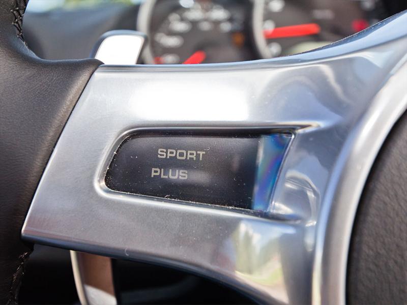 Porsche Cayman R prueba