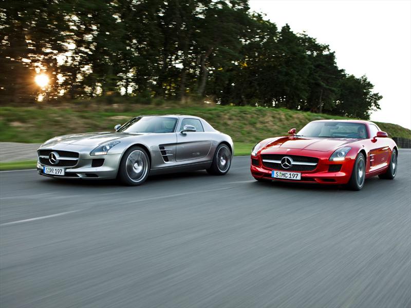 Mercedes Benz SLS AMG Gullwing