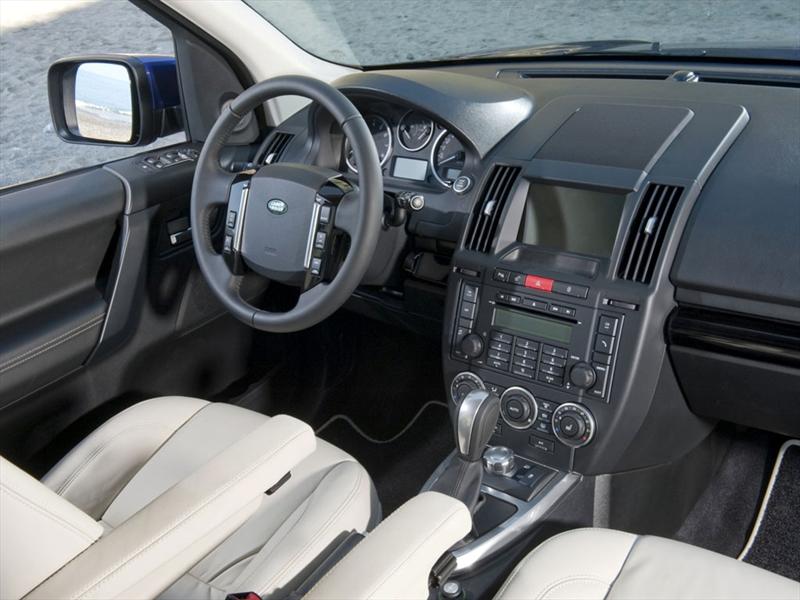 Land Rover Freelander 2011