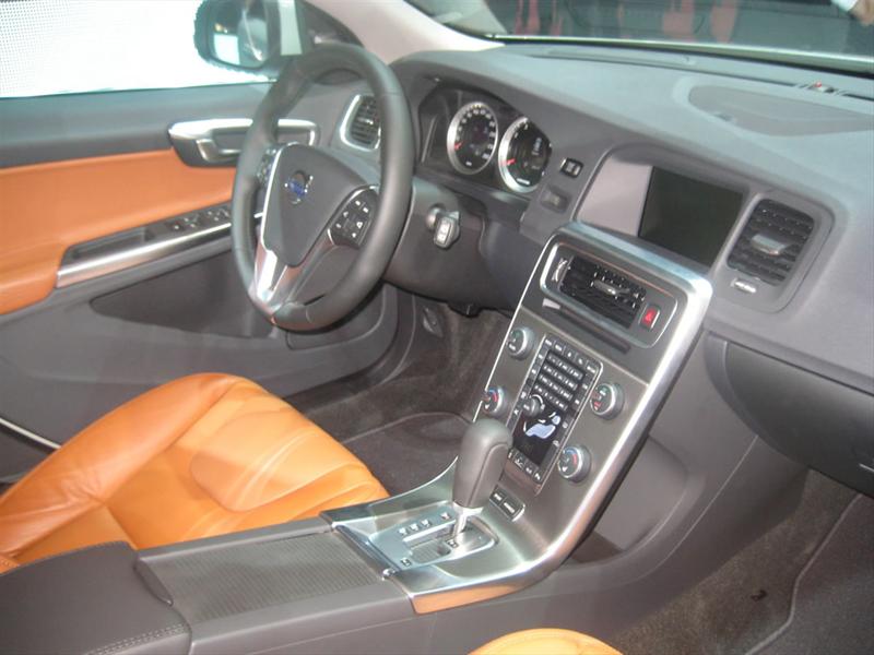 Volvo V60 en París 2010