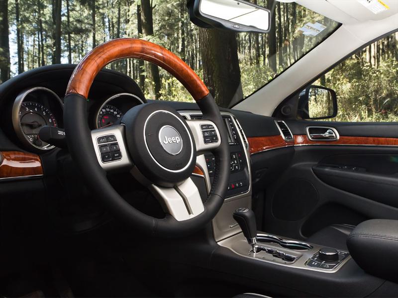 Grand Cherokee Overland 4x4 V8 HEMI 2011
