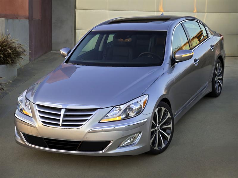 Hyundai Genesis 2012