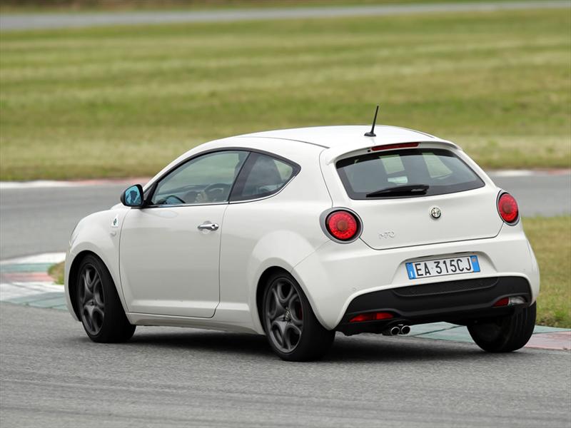 Alfa Romeo MiTo Quadrifoglio Verde 2012