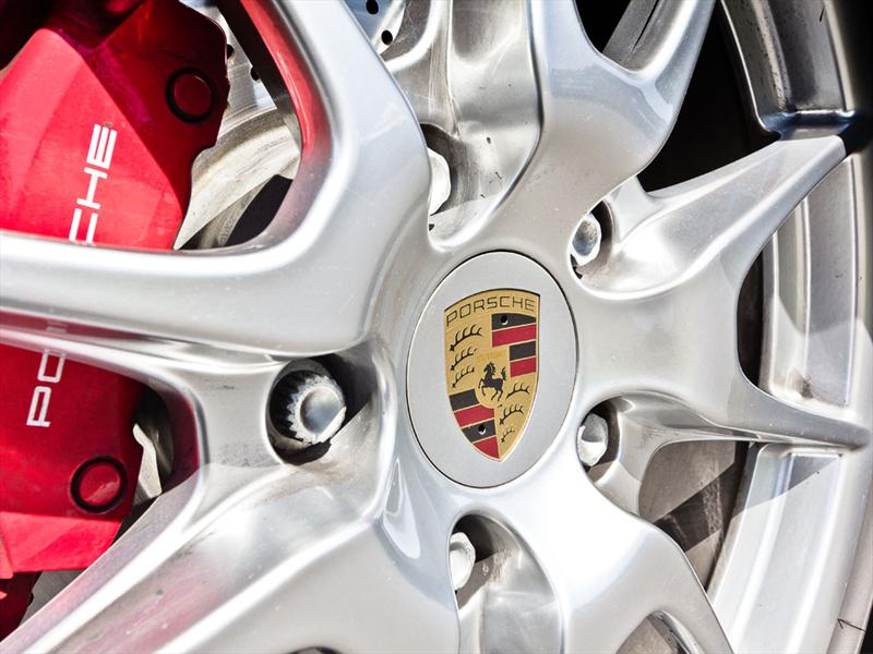 Porsche Cayman R prueba