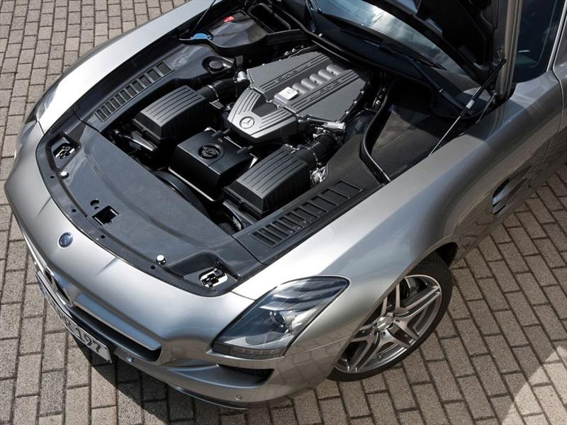 Mercedes Benz SLS AMG Gullwing