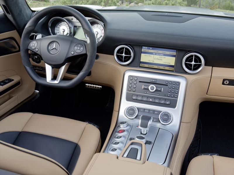 Mercedes-Benz SLS 63 AMG Roadster 2012