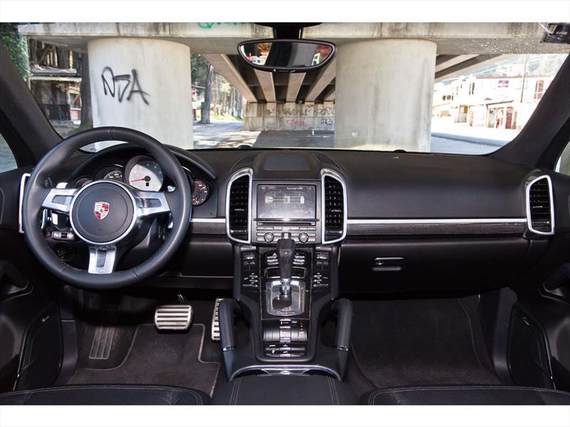 Porsche Cayenne S Hybrid 2011 prueba