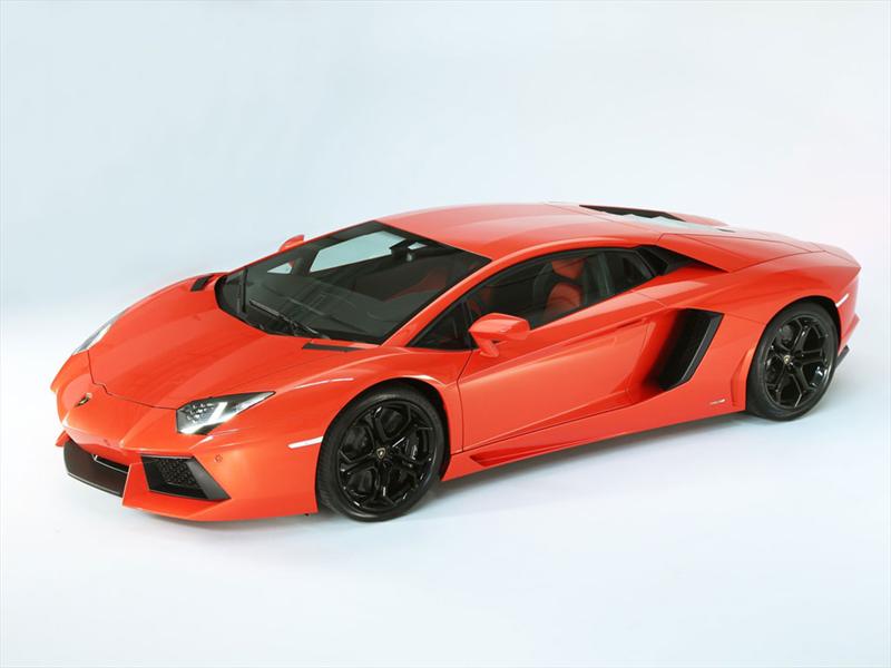 Lamborghini Aventador LP700-4