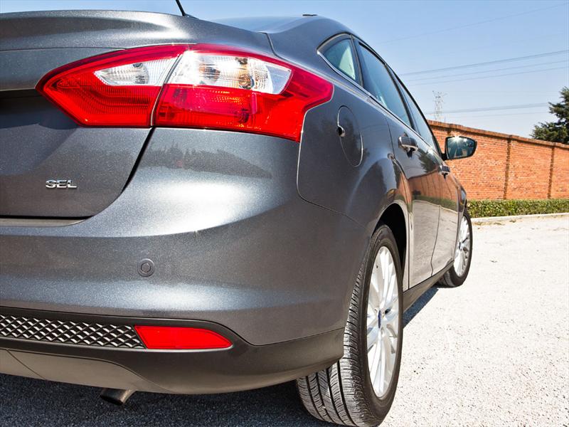 Ford Focus SEL Plus 2012