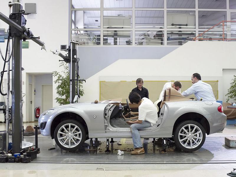 Mazda MX-5 Superlight Concep