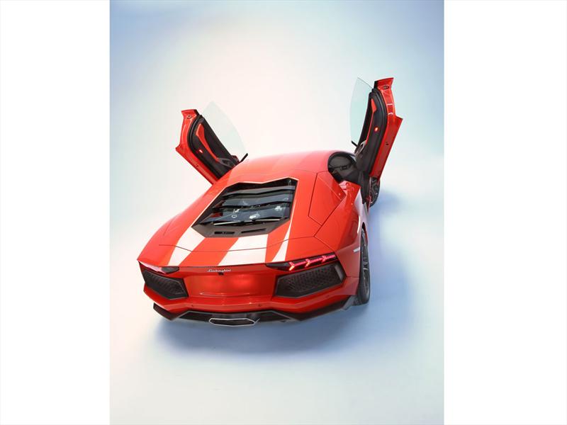 Lamborghini Aventador LP700-4