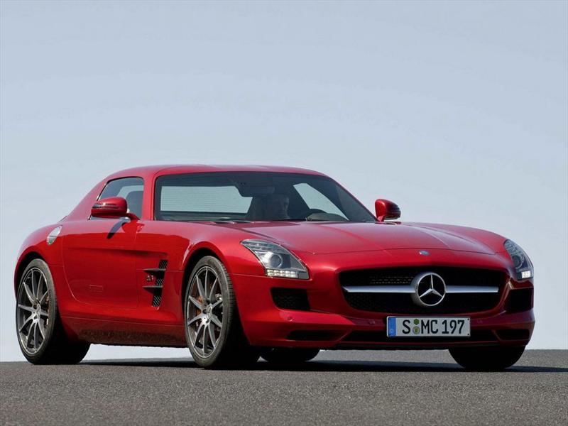 Mercedes Benz SLS AMG Gullwing