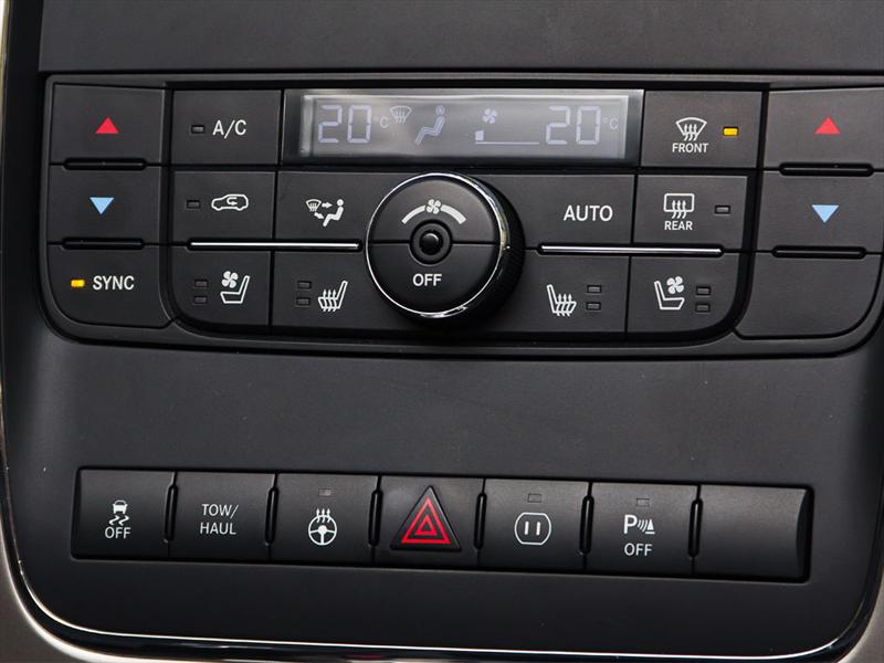 Grand Cherokee Overland 4x4 V8 HEMI 2011