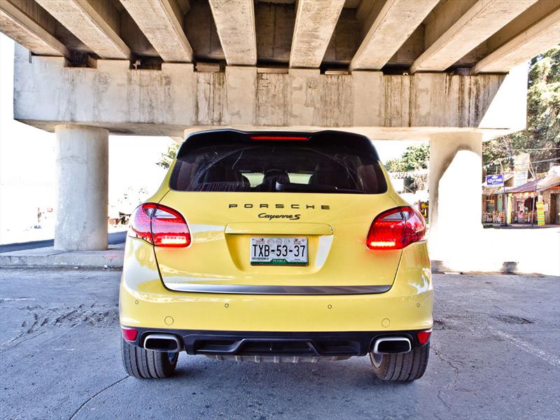 Porsche Cayenne S Hybrid 2011 prueba