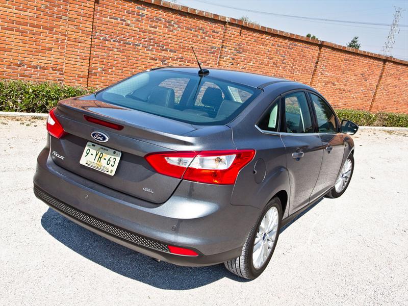 Ford Focus SEL Plus 2012