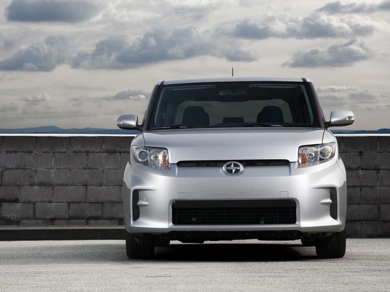 MPV Compacto  Scion xB