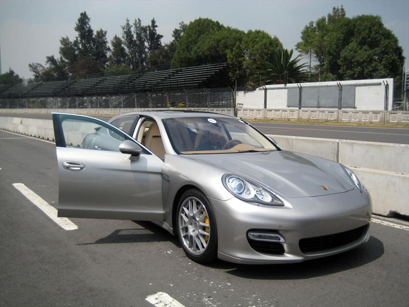 Porsche Panamera 2010