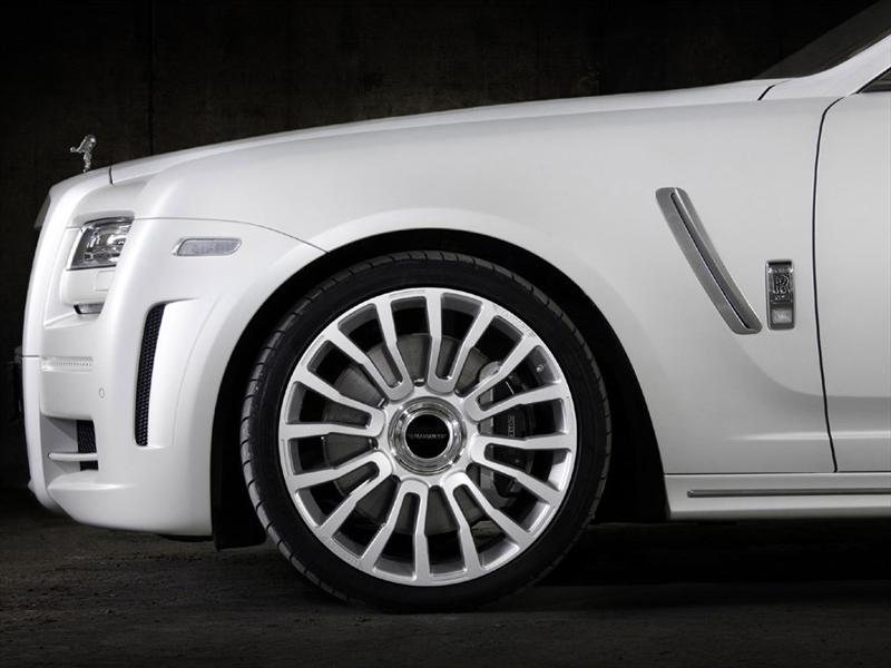 White Ghost Limited por Mansory