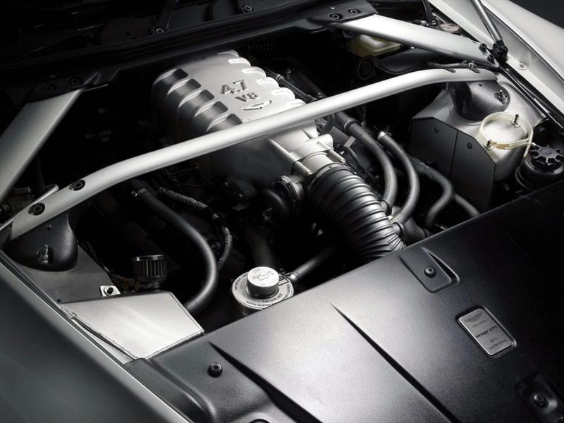 Aston Martin Vantage GT4