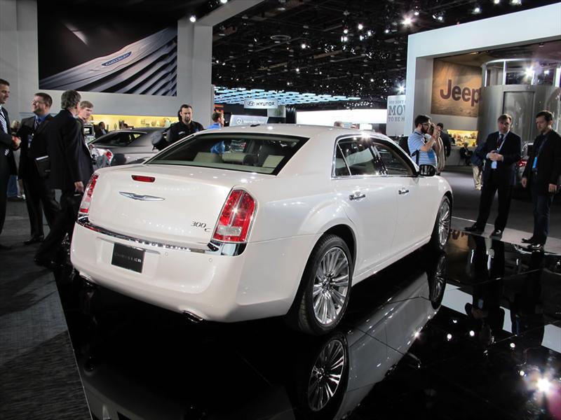 Chrysler 300 2012 en el Salón de Detroit 2011