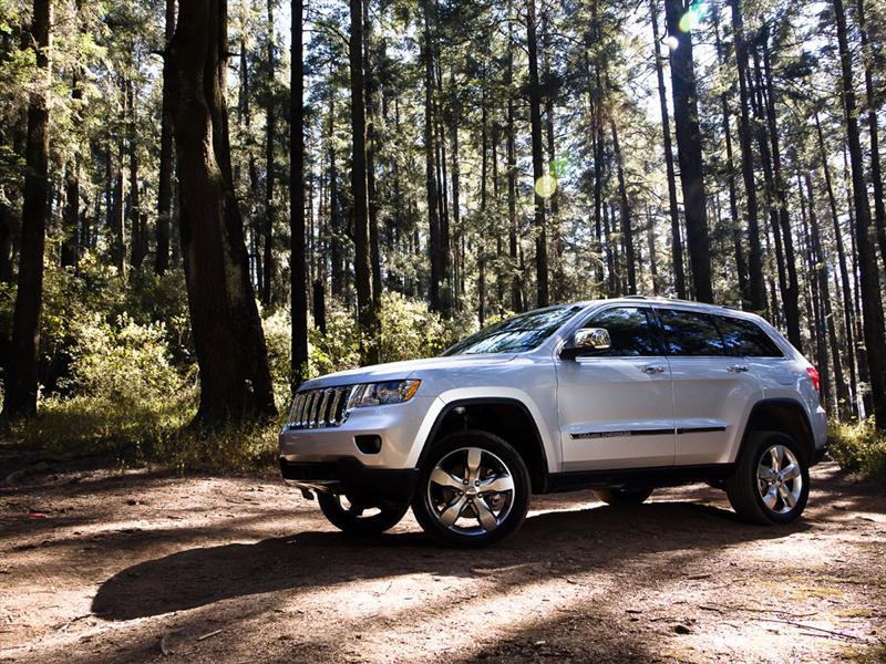 Grand Cherokee Overland 4x4 V8 HEMI 2011
