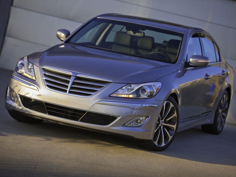 Hyundai Genesis 2012