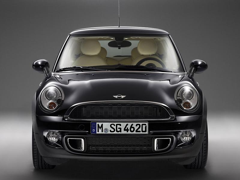 Mini inspired by Goodwood